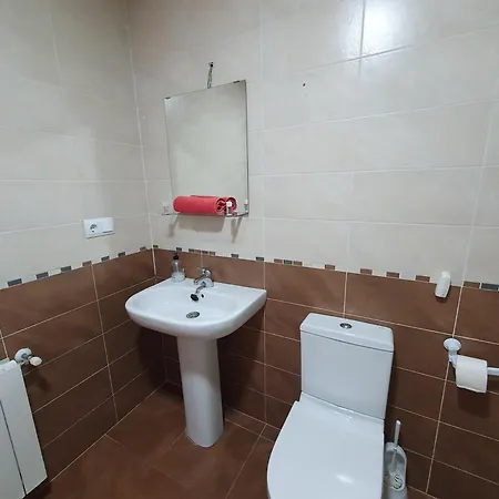 Piso Centrico Con Garaje En Apartamento *