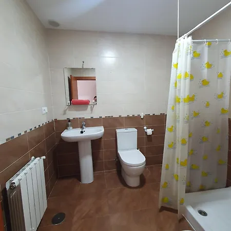 Piso Centrico Con Garaje En Apartamento Hellín