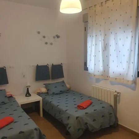Piso Centrico Con Garaje En Apartamento Hellín